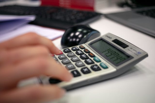 person-calculator